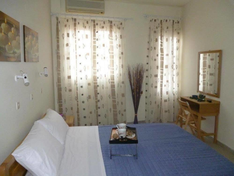 Maravelia'S Rooms Simi Exterior foto